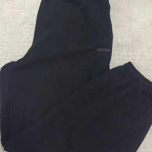 Aritzia Black Sweatpants - Cozy Everyday Bottoms